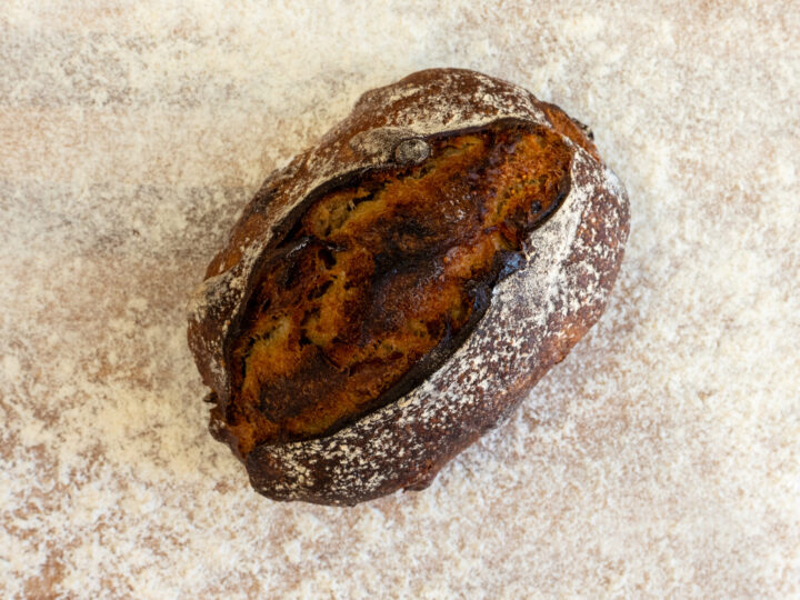 Pain Amandes Noisettes Miel Figue