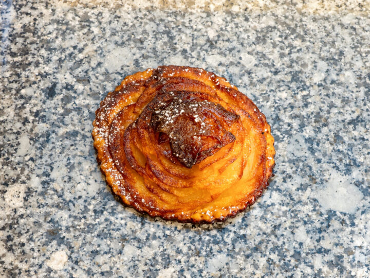 Tarte Fine aux Pommes
